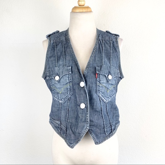 levis waistcoat